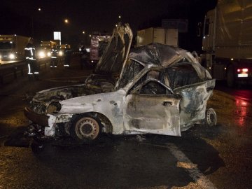 Моторошна аварія у Києві: пасажирка живцем згоріла в таксі. ФОТО, ВІДЕО