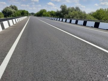 У селі поблизу Луцька завершили ремонт мосту. ФОТО