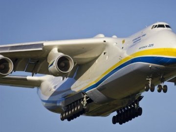 Український літак «Мрія» загорівся в аеропорту