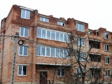 Сказали, коли добудують довгообіцяний будинок для військових у Володимирі 
