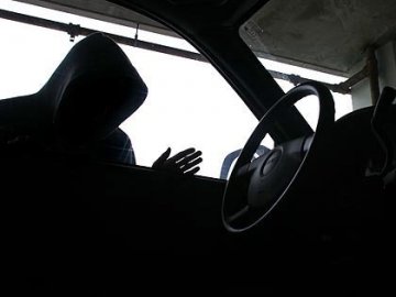 Вкрадене на Київщині авто знайшли у Луцьку