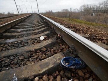 У Луцьку під потягом загинув молодий чоловік