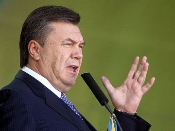 Янукович із коханкою перебуває в Сочі, − російський екс-чиновник