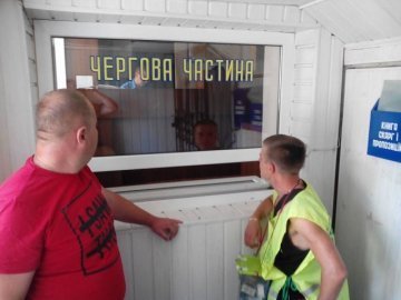 У Володимирі затримали псевдоволонтера з київською пропискою 