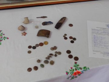 Студент з Луцька передав до музею 38 історичних знахідок. ФОТО