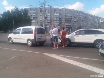 У Луцьку через аварію - затор з тролейбусів