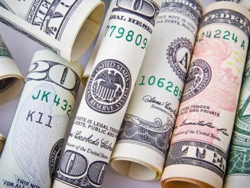 Скільки коштує валюта у Луцьку станом на 9 лютого