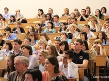 У Міносвіти розповіли, чи сподіватись студентам на підвищення стипендій 