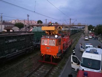 Смертельне селфі: під Києвом загинув хлопець, роблячи фото на потязі