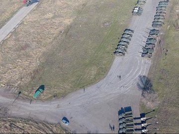 «Гради», «гвоздики» та «гаубиці»: що виявив безпілотник ОБСЄ біля Луганська