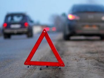 У Луцьку – аварія за участю трьох автомобілів
