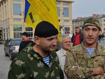 У міліцію будуть брати бійців з батальйонів «Донбас»  і «Айдар»