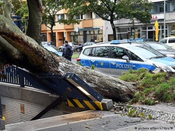 Через шторм у Німеччині загинуло 7 людей