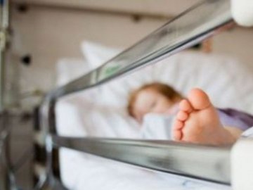 Отруєння родини на Волині: троє дітей та вагітна жінка - у лікарні 