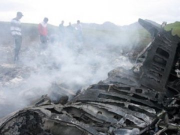 Катастрофа американського літака в Киргизстані. ФОТО. ВІДЕО