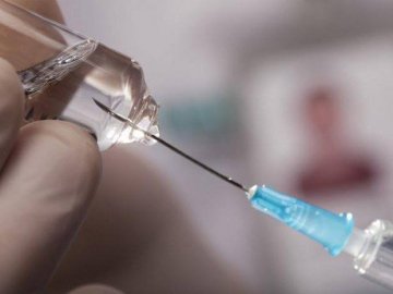 У Луцьку вирує кір: медики вакцинували понад 3 тисячі людей