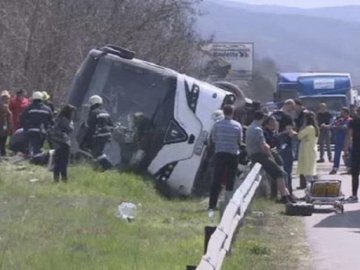 У Болгарії перекинувся автобус: загинуло 10 людей