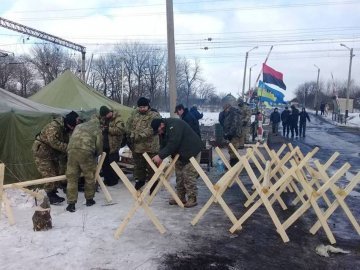 Волинська райрада підтримала торговельну блокаду Донбасу