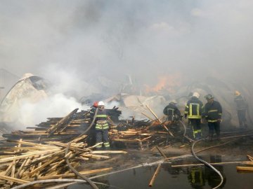 Поблизу Києва гасили велику пожежу 