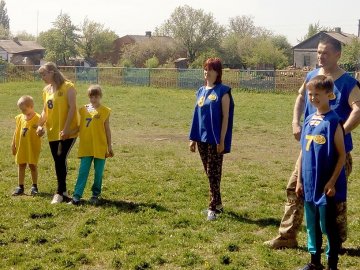 Волиняни організували День Матері на прифронтовій Луганщині. ФОТО