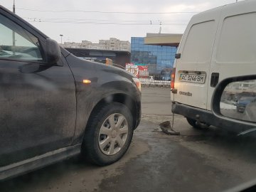 Аварія у Луцьку: зіткнулись Mitsubishi і Citroen. ФОТО