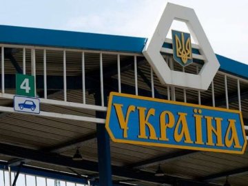 Волинські поліцейські видворили  іноземку за межі України