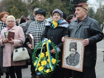 Лучани вшанували видатного українського поета. ФОТО