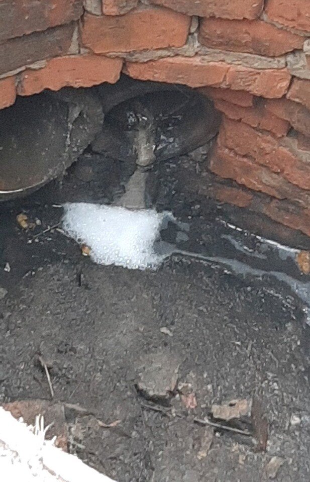 У Луцьку виявили незаконні підключення в зливову каналізацію: нечистоти потрапляли в Стир 