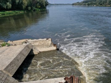Можлива екологічна катастрофа: у Польщі стічні води забруднили Віслу