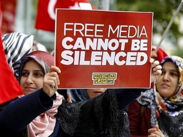 У Туреччині заарештували вже 35 журналістів