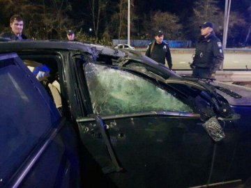 У Києві підірвали броньований Mercedes відомого бізнесмена. ФОТО 
