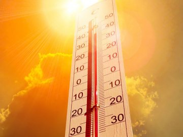 В Україну йде нестерпна спека: коли чекати понад +37 градусів