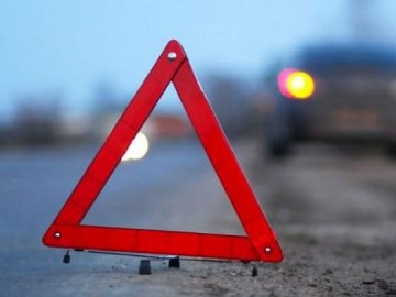 ДТП у Луцьку: зіткнулись три автомобілі