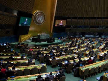 Генасамблея ООН ухвалила резолюцію, якою закликає РФ вивести війська з окупованого Криму