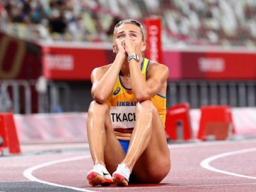 Українська легкоатлетка заявила, що їй соромно за свою країну