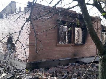Терористи обстріляли житлові квартали українських міст