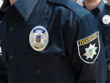 Київські поліцейські вперше затримали злочинця, який перебував у розшуку. ВІДЕО