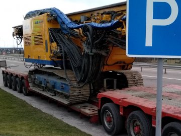 Власника вантажівки, який через Волинь без дозволів перевозив бурильну установку, оштрафували майже на 39 тисяч євро