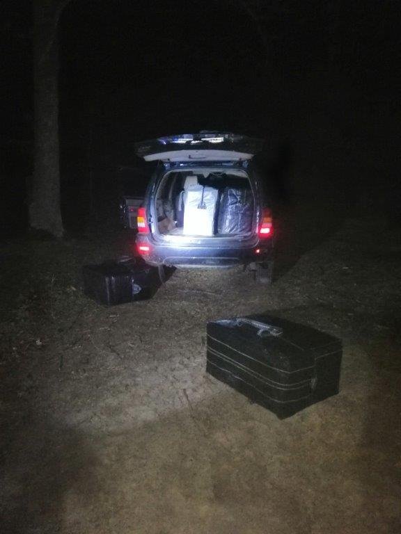 На Волині шукають контрабандистів, які кинули в лісі запакований сигаретами Jeep. ФОТО
