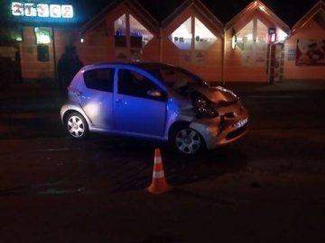 Аварія у Луцьку: Toyota врізалась в Seat
