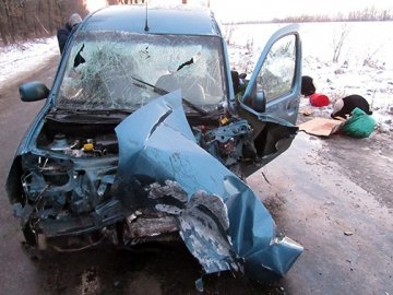 Аварія на Прикарпатті: постраждало 7 людей. ФОТО