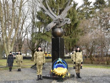 У Луцьку вшанували ліквідаторів аварії на Чорнобильській АЕС. ФОТО