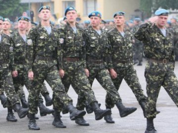 Волинських юнаків запрошують в армію 