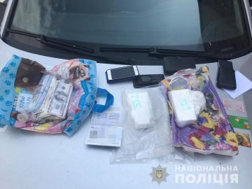 У Києві затримали двох дилерів із кокаїном, вартістю 5 мільйонів гривень