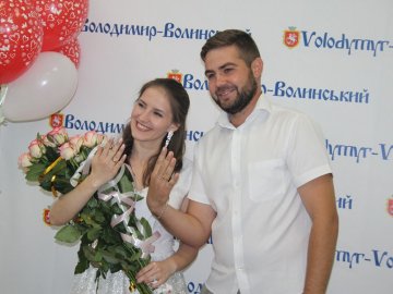 У Володимирі-Волинському перша пара одружилася «за добу»