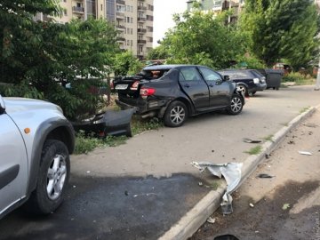 В Одесі водій розбив 7 припаркованих автівок