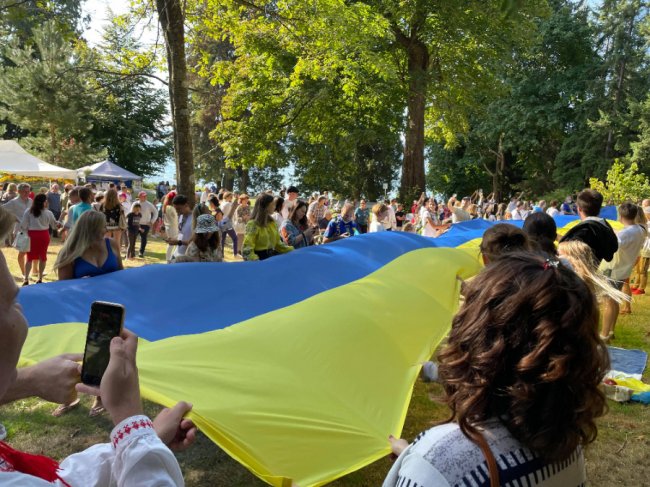 Українці у Ванкувері влаштували масштабне патріотичне святкування. РОЗПОВІДЬ ЛУЧАНКИ
