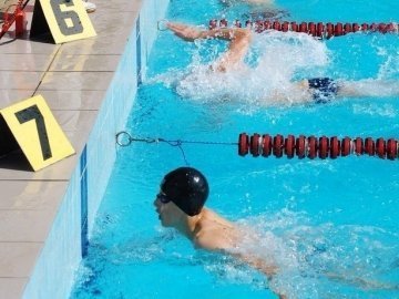 Юні спортсмени з Луцька наплавали на медалі