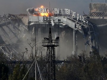 Після обстрілу аеропорту у Донецьку українські війська зазнали втрат