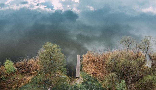 Волинський фотограф поділився неймовірними світлинами озера. ФОТО